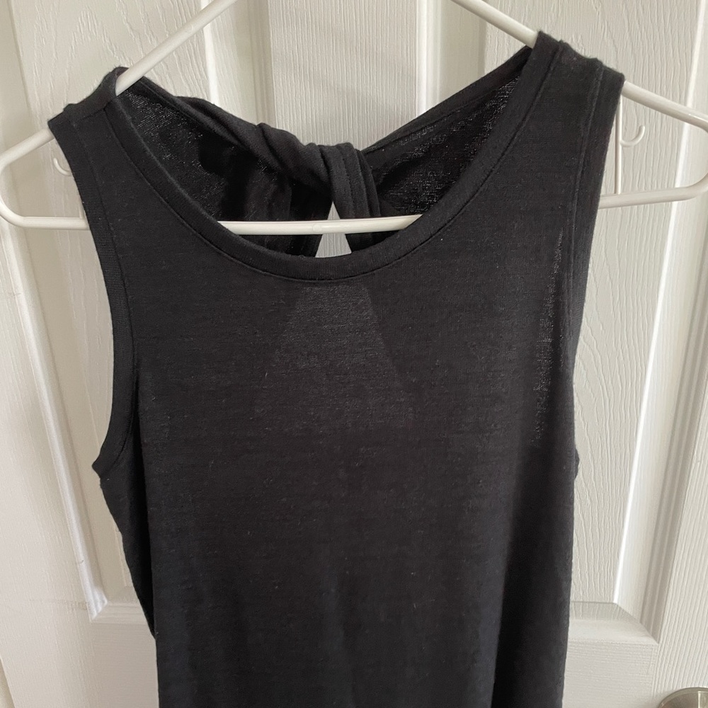 GAP softspun twist-back tank top - never worn